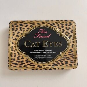 Too faced Cat Eyes eyeshadow palette- used
